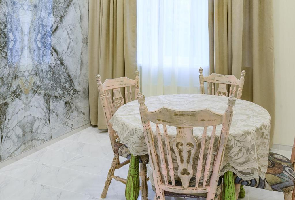Sweet Home 6 Vip At Rustaveli Avenue تبليسي المظهر الخارجي الصورة